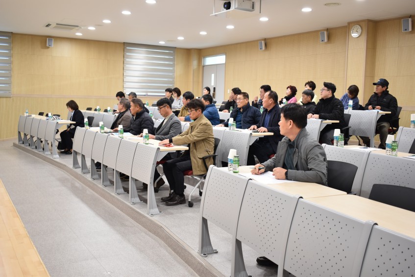 2024년 강원 귀어귀촌 발전 협의회 개최 회의 모습